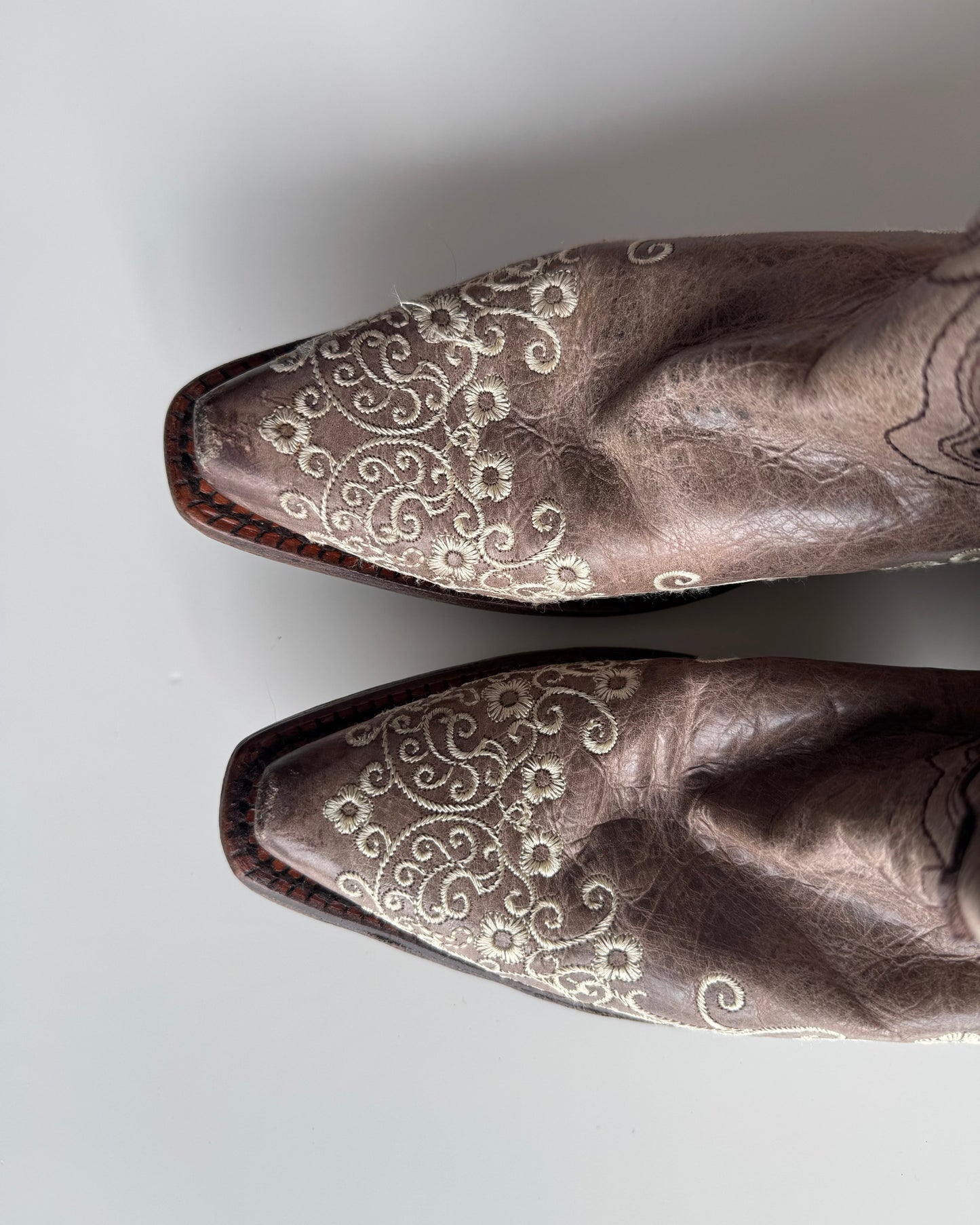 Vtg Cowgirly Boots - 5